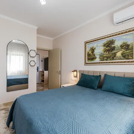 Relax 2 Seafront By Ps * Golem (Tirana)